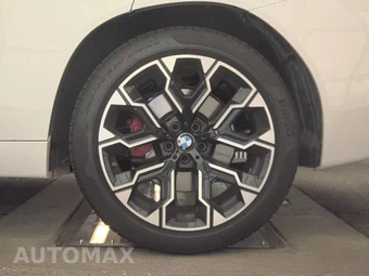 2026 BMW X3 M50 - miniatura 12