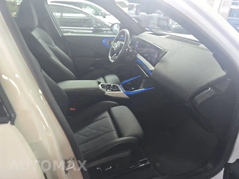 2026 BMW X3 M50 - miniatura 14