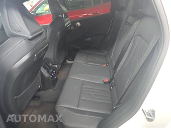 2026 BMW X3 M50 - miniatura 19