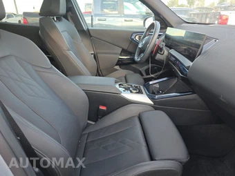 2026 BMW X3 M50 – miniatura 8