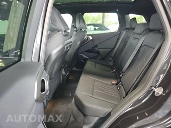 2026 BMW X3 M50 – miniatura 13