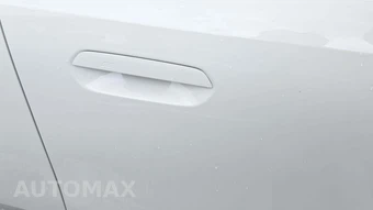 2026 BMW X3 M50 – miniatura 32