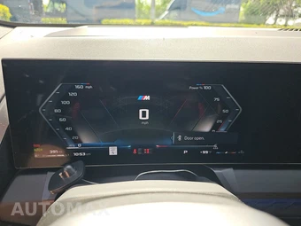 2026 BMW X3 M50 – miniatura 18