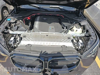 2026 BMW X3 M50 – miniatura 22