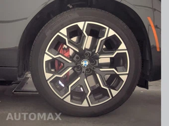 2026 BMW X3 M50 – miniatura 10
