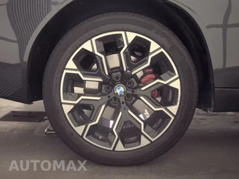 2026 BMW X3 M50 – miniatura 11