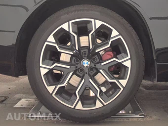 2026 BMW X3 M50 - miniatura 11