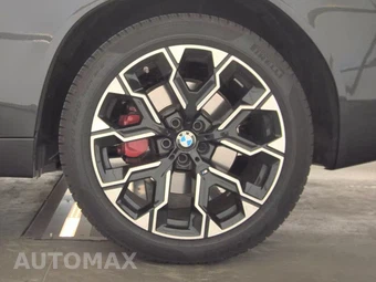 2026 BMW X3 M50 – miniatura 12