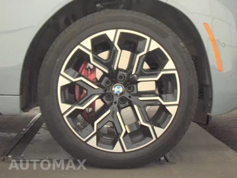2026 BMW X3 M50 – miniatura 10