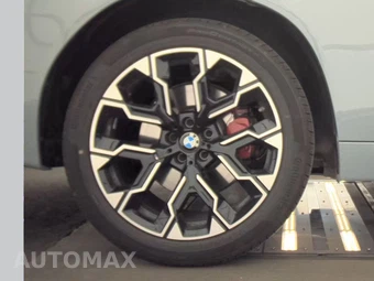2026 BMW X3 M50 – miniatura 11