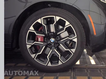 2026 BMW X3 M50 - miniatura 10