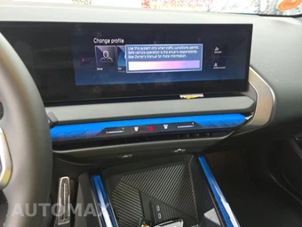 2026 BMW X3 M50 - miniatura 17