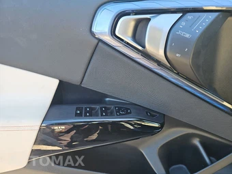 2026 BMW X3 M50 – miniatura 15