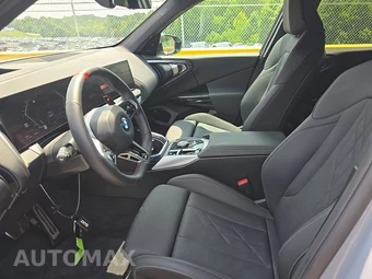 2026 BMW X3 M50 – miniatura 13