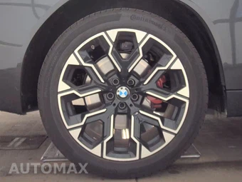2026 BMW X3 M50 – miniatura 11