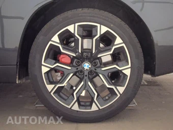 2026 BMW X3 M50 – miniatura 12