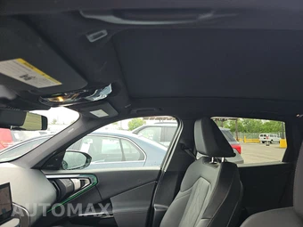 2026 BMW X3 M50 – miniatura 20