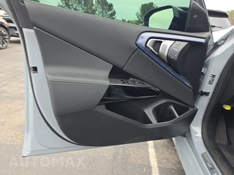 2026 BMW X3 M50 – miniatura 9