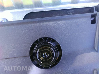 2026 BMW X3 M50 – miniatura 24