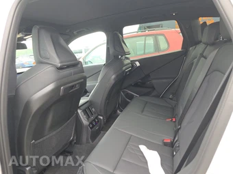 2026 BMW X3 M50 – miniatura 13