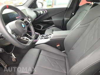 2026 BMW X3 M50 – miniatura 7