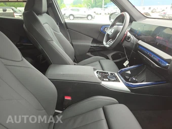 2026 BMW X3 M50 – miniatura 8