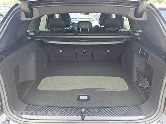 2026 BMW X3 M50 – miniatura 23