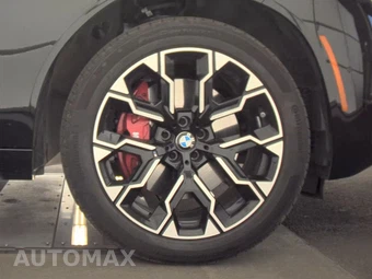 2026 BMW X3 M50 – miniatura 10
