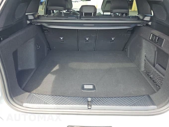 2026 BMW X3 M50 - miniatura 23