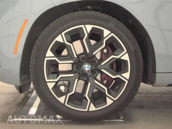 2026 BMW X3 M50 - miniatura 9