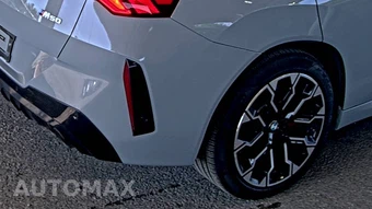 2026 BMW X3 M50 – miniatura 9