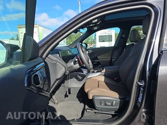 2026 BMW X3 M50 - miniatura 7