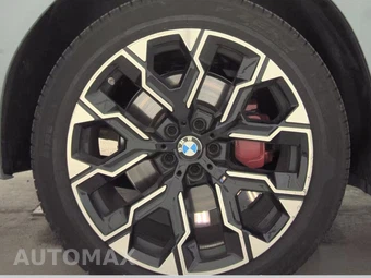 2026 BMW X3 M50 - miniatura 11