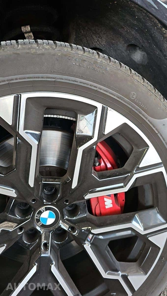 2026 BMW X3 M50 – miniatura 26