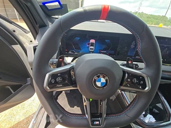 2026 BMW X3 M50 – miniatura 10