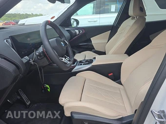 2026 BMW X3 M50 – miniatura 7