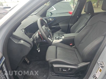 2026 BMW X3 M50 – miniatura 13
