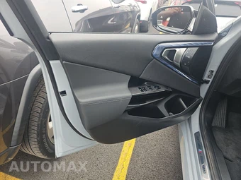 2026 BMW X3 M50 – miniatura 15