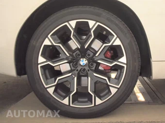 2026 BMW X3 M50 – miniatura 11