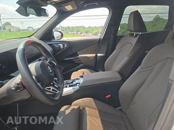 2026 BMW X3 M50 – miniatura 13