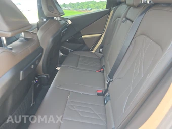 2026 BMW X3 M50 – miniatura 19