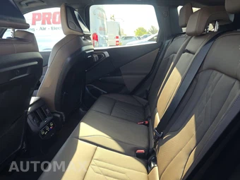 2026 BMW X3 M50 – miniatura 13
