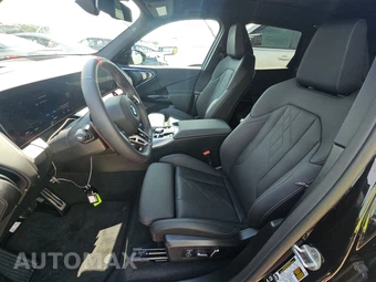 2026 BMW X3 M50 – miniatura 7