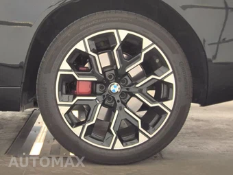 2026 BMW X3 M50 – miniatura 12