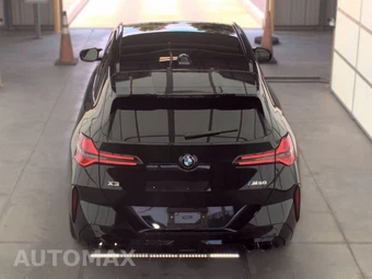 2026 BMW X3 M50 – miniatura 6
