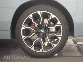 2026 BMW X3 M50 - miniatura 12