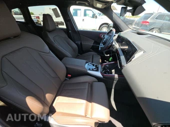 2026 BMW X3 M50 - miniatura 14
