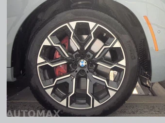 2026 BMW X3 M50 – miniatura 10