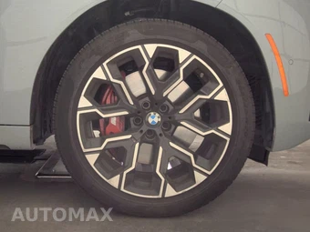 2026 BMW X3 M50 – miniatura 10
