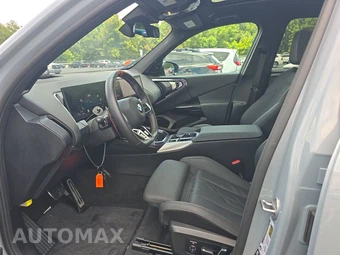2026 BMW X3 M50 – miniatura 13